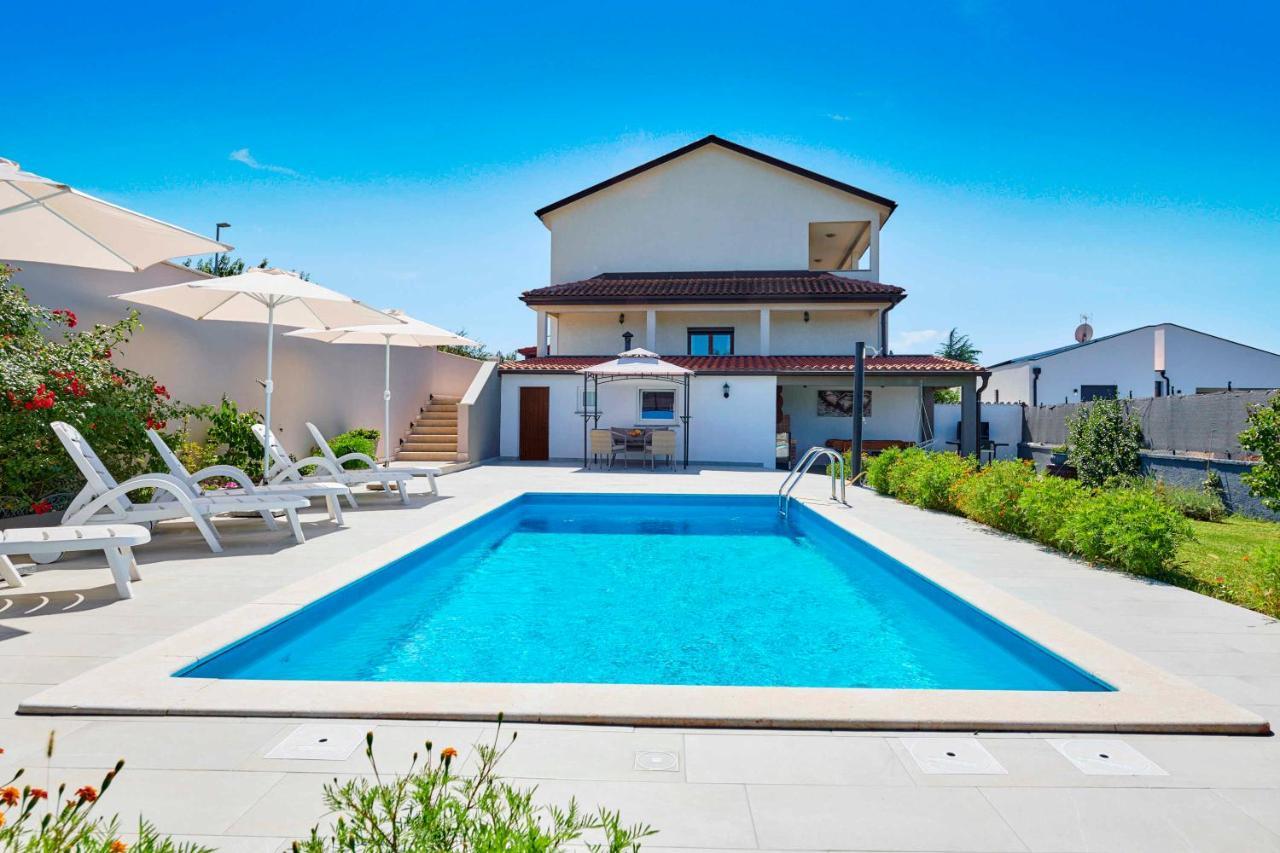 Holiday House Emma Burići Εξωτερικό φωτογραφία