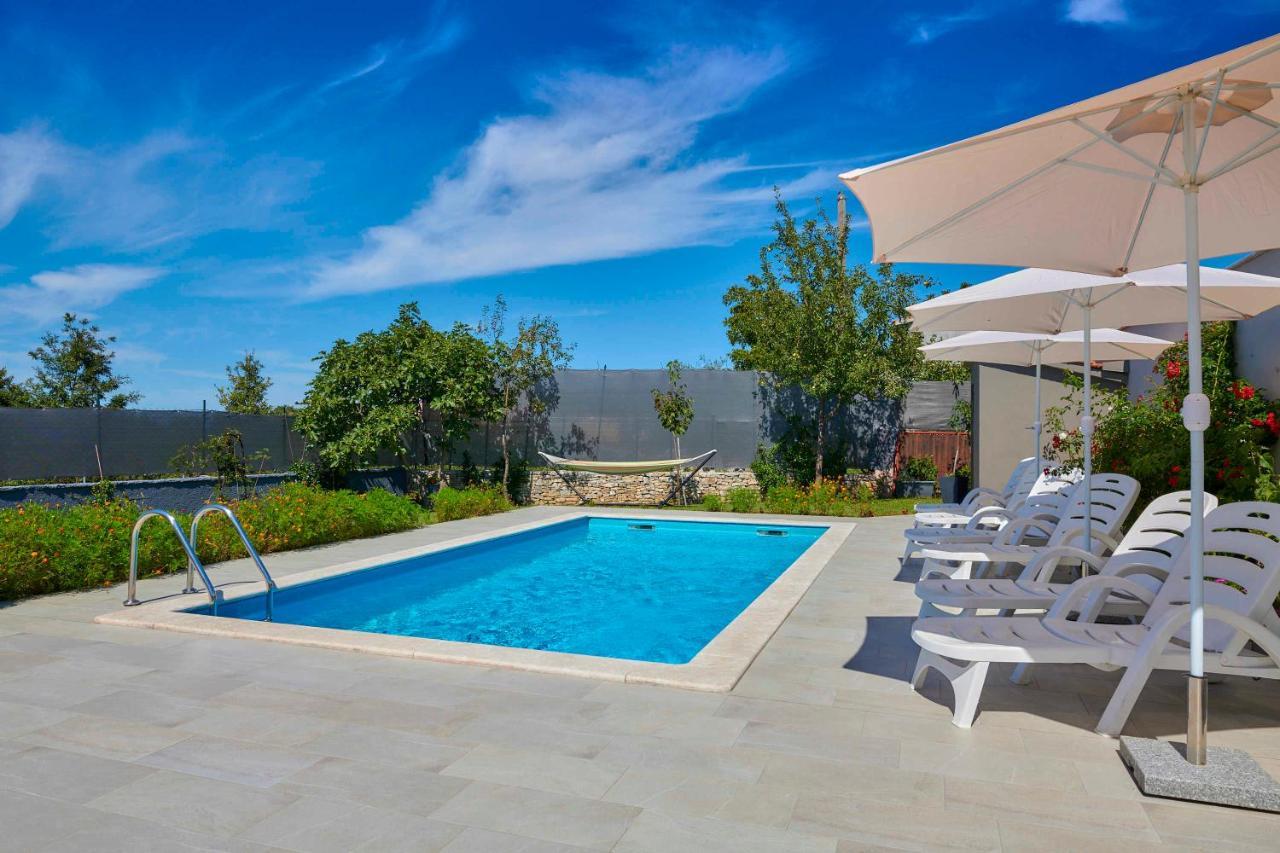 Holiday House Emma Burići Εξωτερικό φωτογραφία