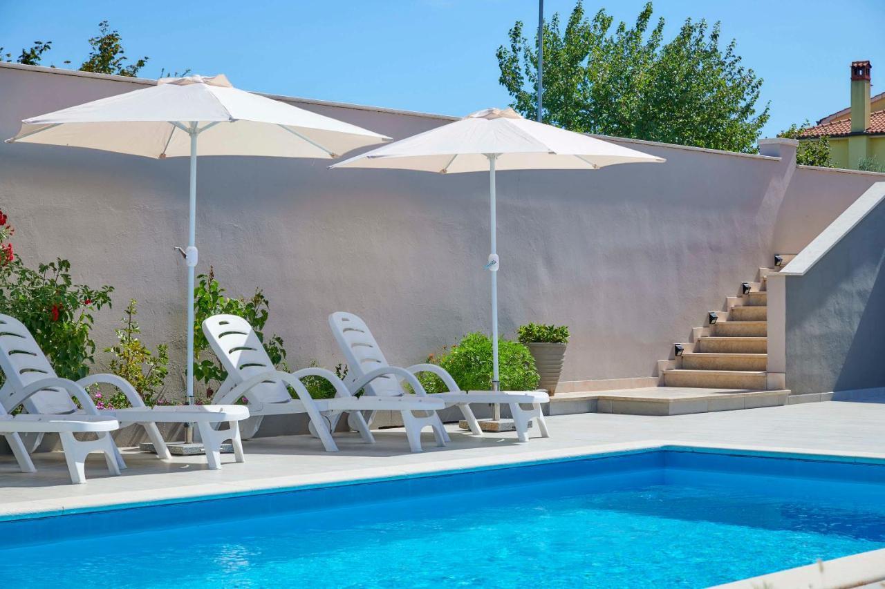 Holiday House Emma Burići Εξωτερικό φωτογραφία