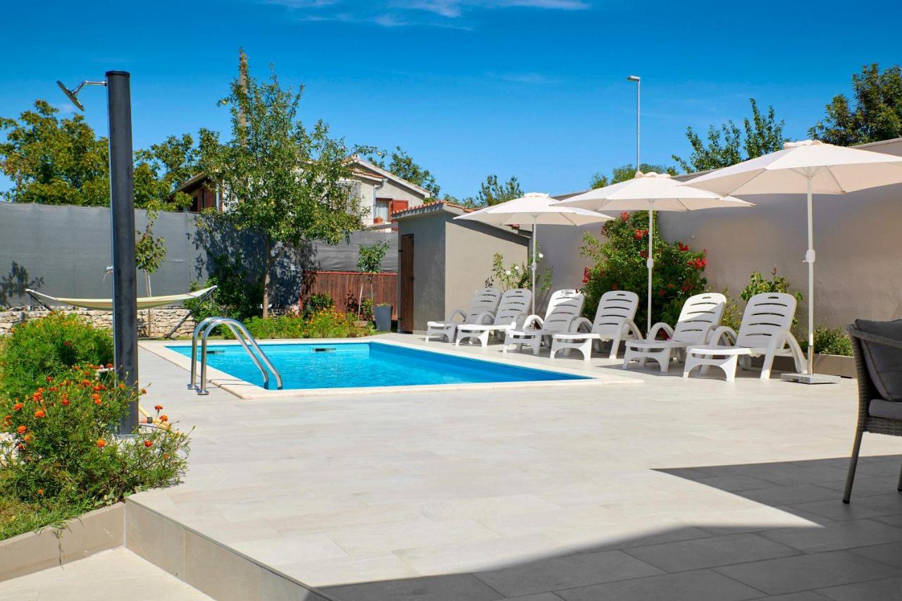 Holiday House Emma Burići Εξωτερικό φωτογραφία