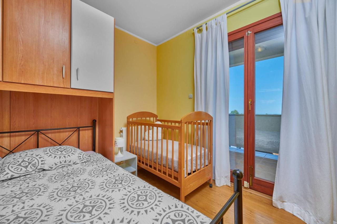 Holiday House Emma Burići Εξωτερικό φωτογραφία