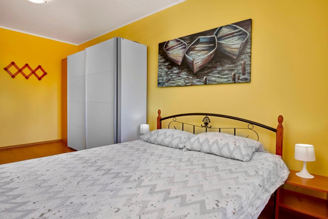 Holiday House Emma Burići Εξωτερικό φωτογραφία