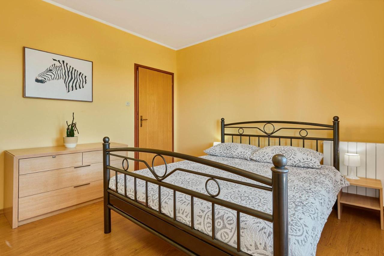Holiday House Emma Burići Εξωτερικό φωτογραφία